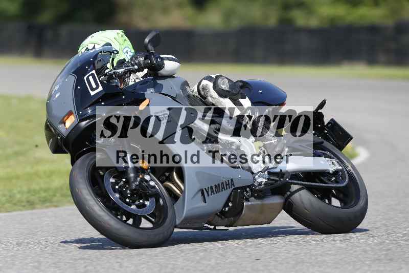 /44 09.08.2025 Plüss Moto Sport ADR/Freies Fahren/0